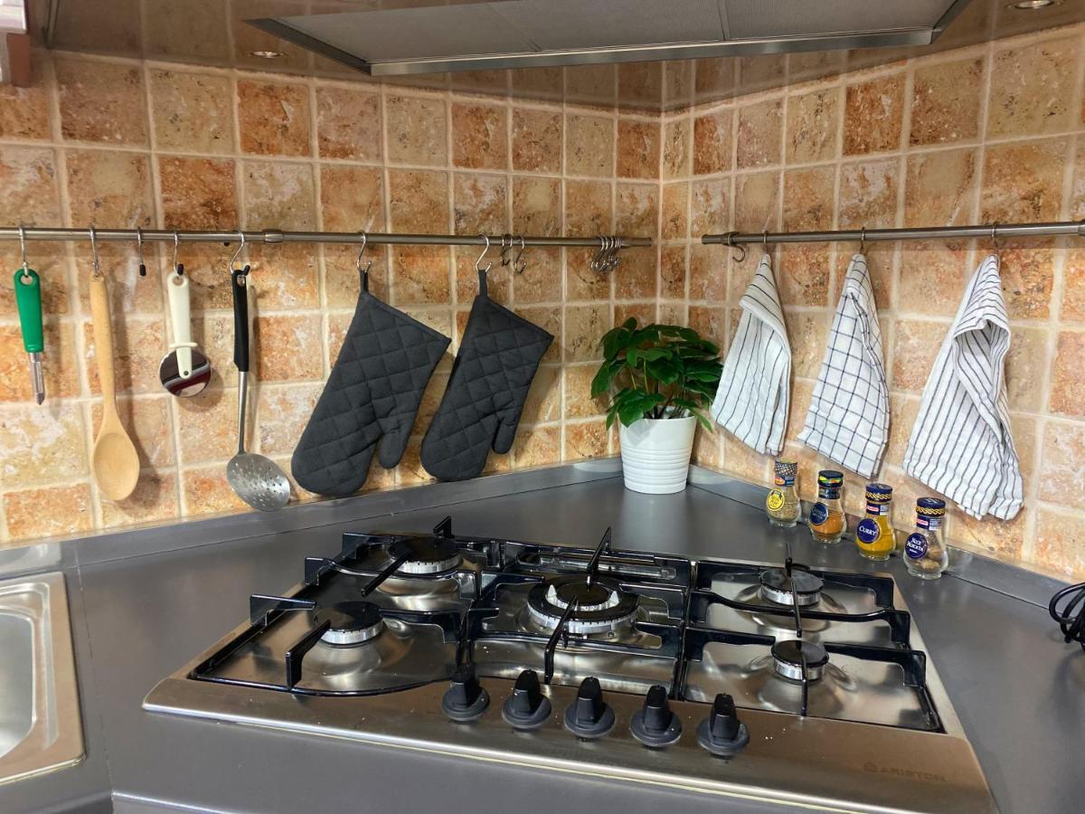 Lovely Home 5 Min Walk To The Beach, 3 Bedrooms Ample Outdoor Relax And Wifi Capitana Exterior photo