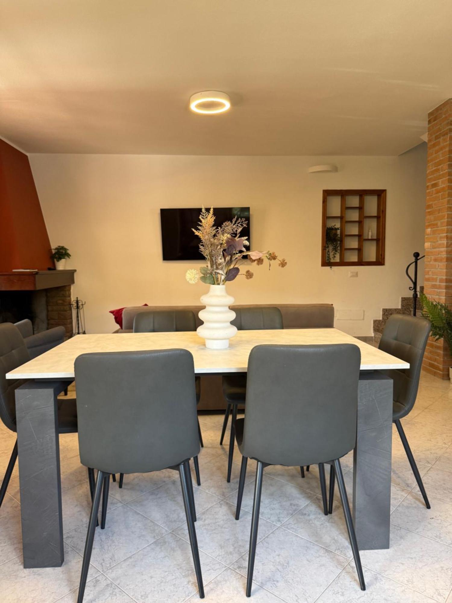 Lovely Home 5 Min Walk To The Beach, 3 Bedrooms Ample Outdoor Relax And Wifi Capitana Exterior photo